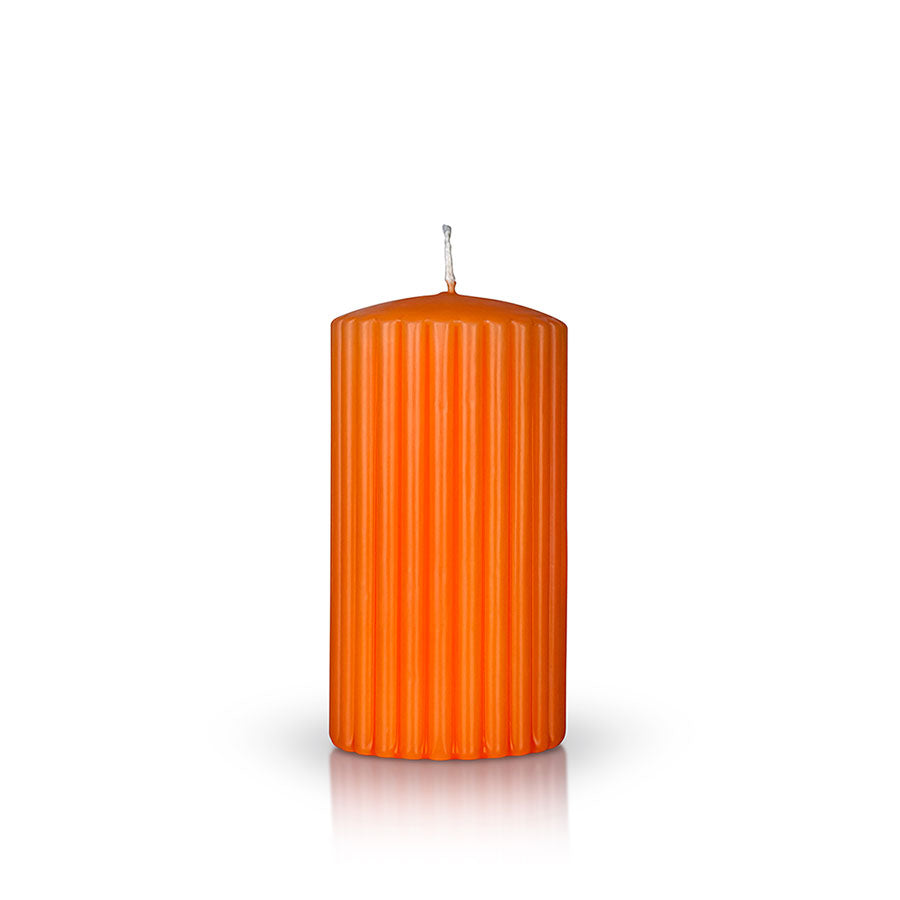 Ribbed cylindrical candles Ø80 mm. h 150 mm.