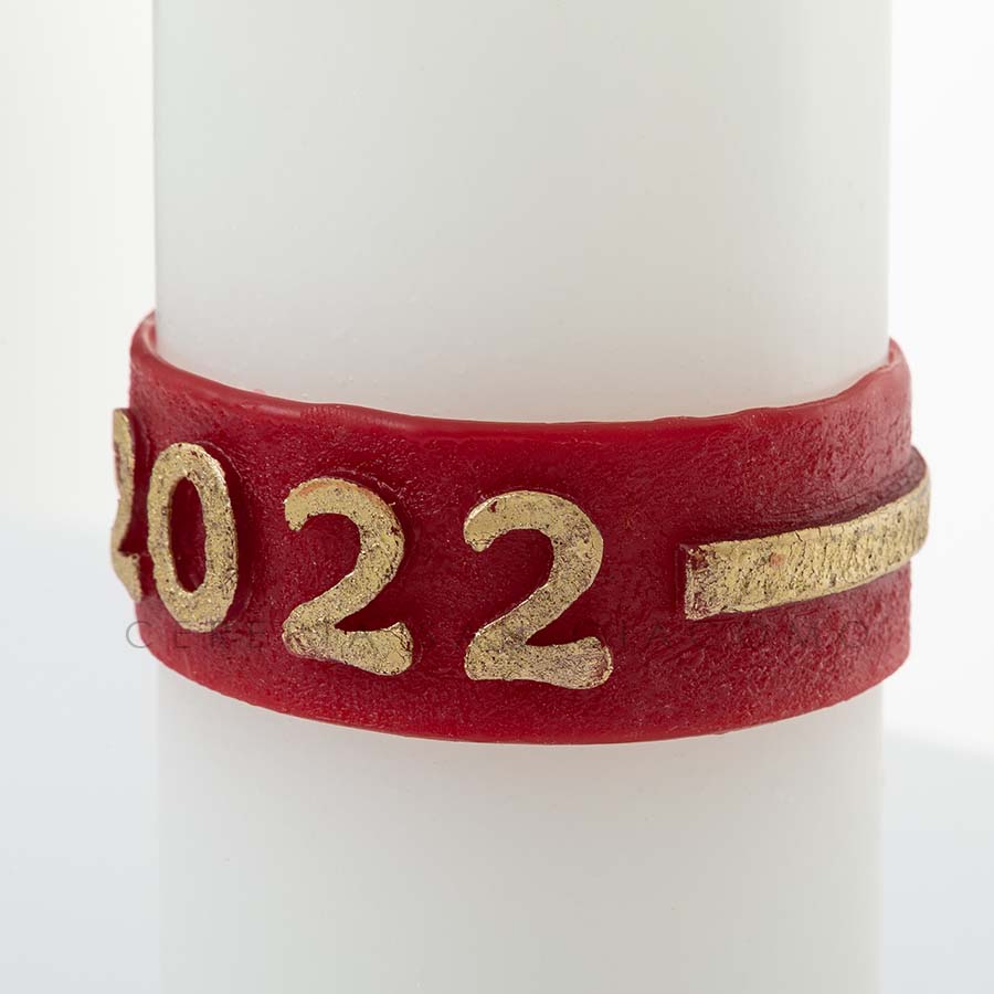 Cero Pasquale in cera bianca completo di immagini in cera in rilievo "Croce Rossa e Bianca"